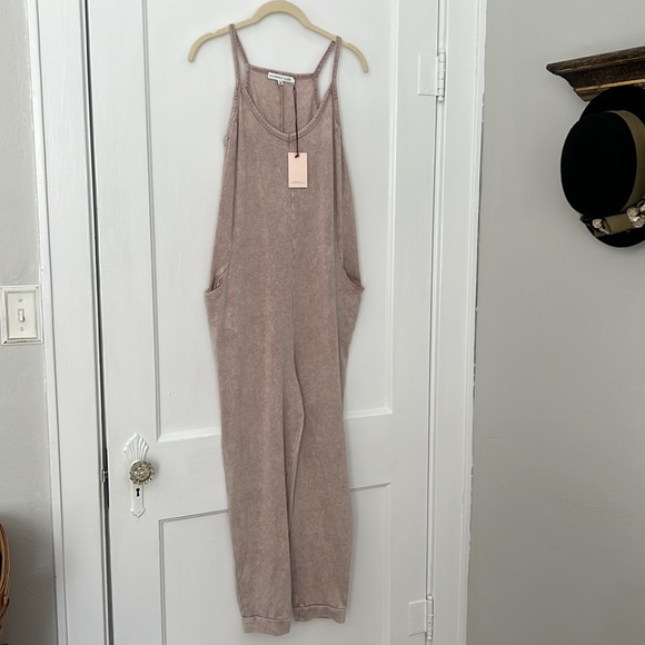 Women’s Sincerely Jules Onsie Jumpsuit/Romper NWT - Picture 1 of 9